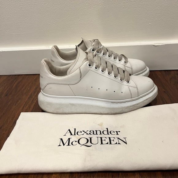 Alexander McQueen white Oversized Sneaker size 39 - Picture 2 of 6